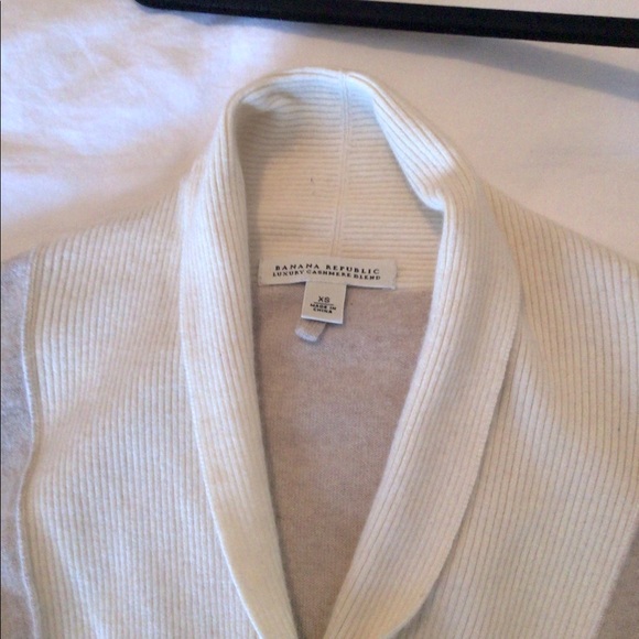 Banana Republic Luxury Cashmere Blend Sweater XS - Picture 4 of 5